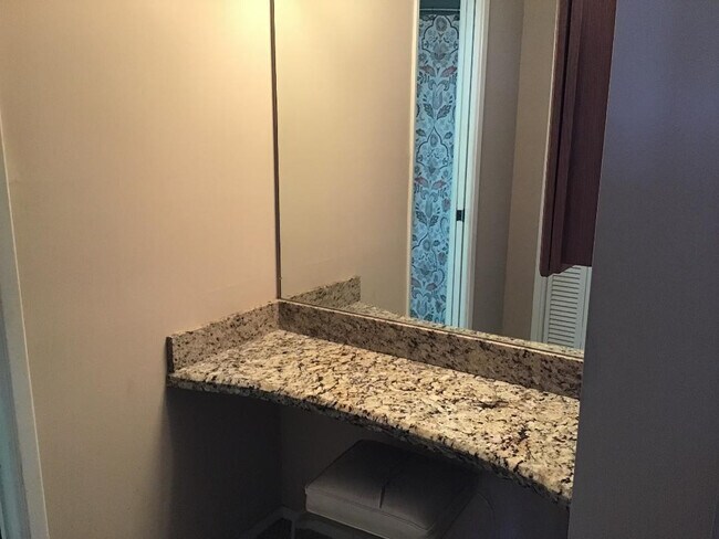 Building Photo - 2940 N Course Dr