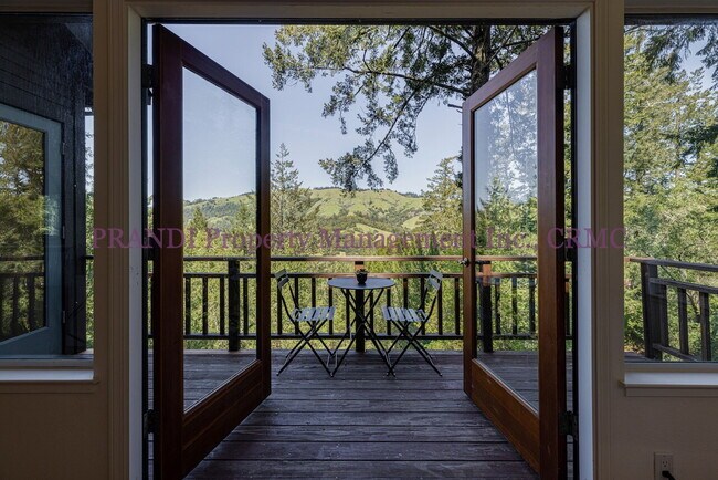 Building Photo - Woodacre Retreat Like Home with Views and ...