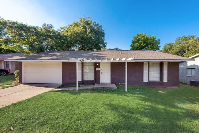 Primary Photo - 345 Fieldside Dr