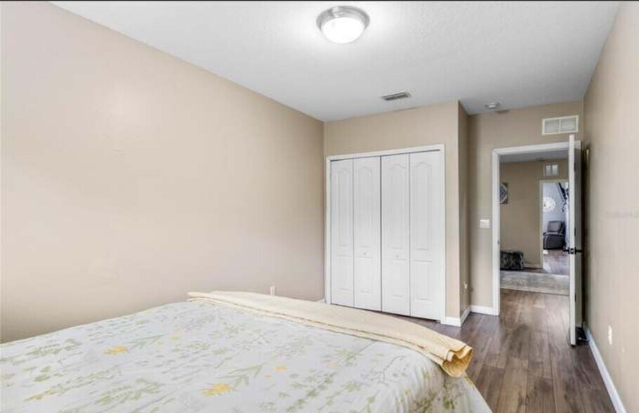 Building Photo - 3156 Via Palma Ln