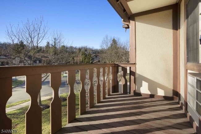 Building Photo - 25 Canterbury Rd