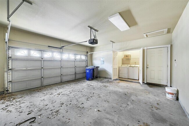 Building Photo - 12230 Abbey Glen Ln