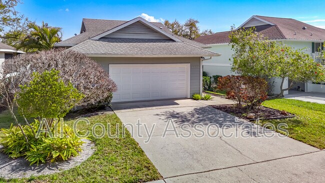 Building Photo - 1007 S Pointe Alexis Dr