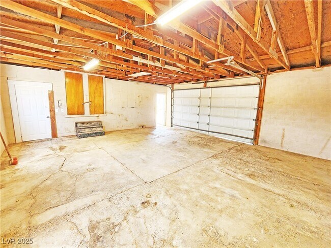 Building Photo - 7701 S Arabian Way