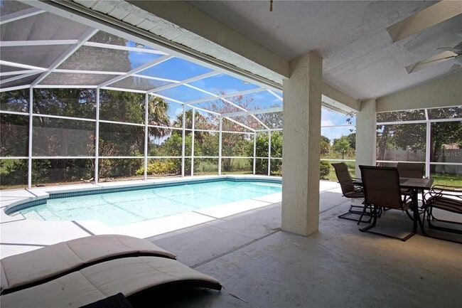 Building Photo - 928 Loma Bonita Dr