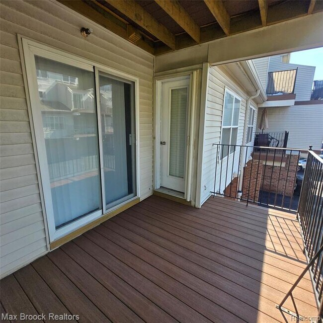 Building Photo - 1643 Campau Farms Cir