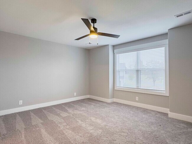 Building Photo - 406 Jonathan Wade Cir