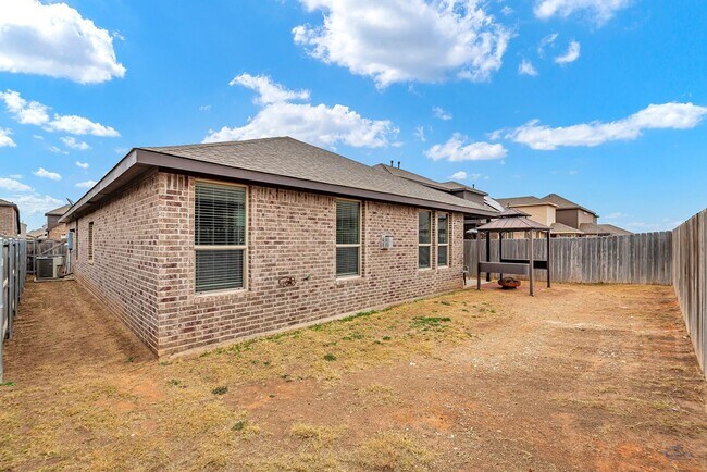 Building Photo - 7041 XIT Ranch Rd