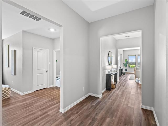 Building Photo - 2219 Primrose Trl