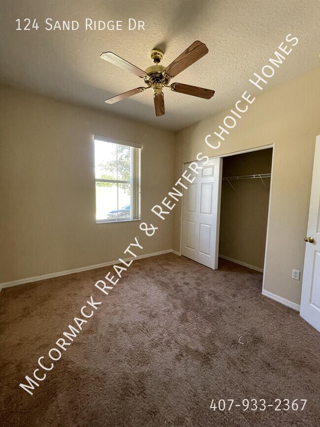 Building Photo - 124 Sand Ridge Dr