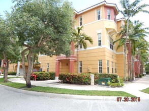 Building Photo - 2609 Shoma Dr