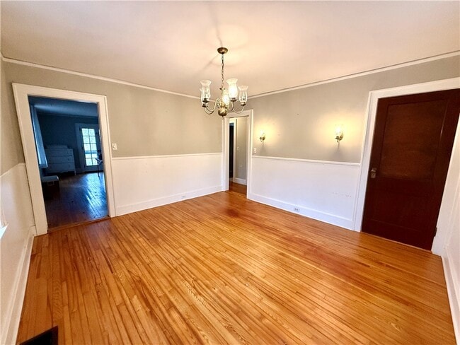 Building Photo - 221 Centennial Farm Ln