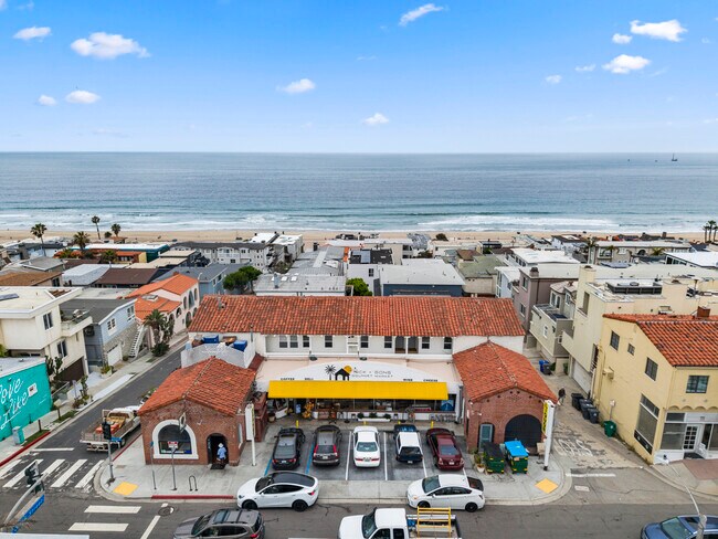 Building Photo - 3307 Highland Ave