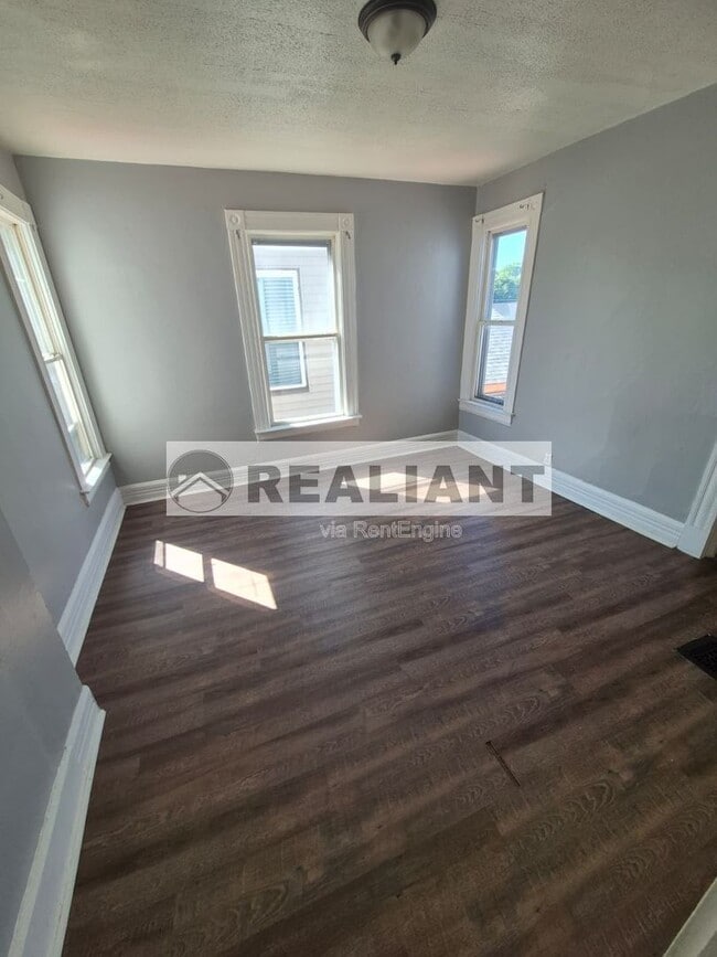 Building Photo - 316 Lafayette Ave