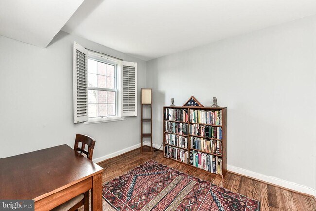 Building Photo - 4817 S 28th St