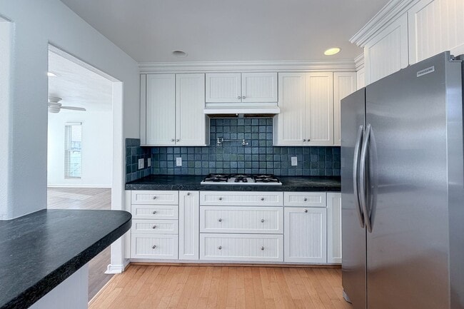 Building Photo - 117 Van Nuys Ave