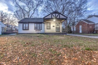 Building Photo - Charming 3BR/1BA Home with Spacious Yard & Great Location