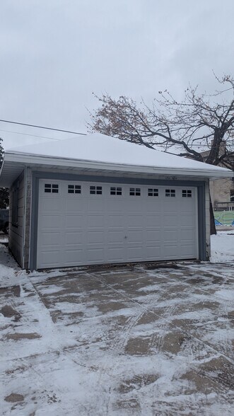 Building Photo - 135 Church Ave