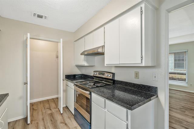 Building Photo - 5306 Wild W Dr