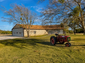 Building Photo - 4-Bedroom House for Rent in Copperas Cove
