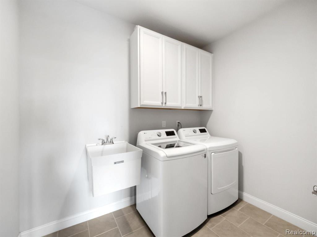 Building Photo - 3017 N Spurway Dr