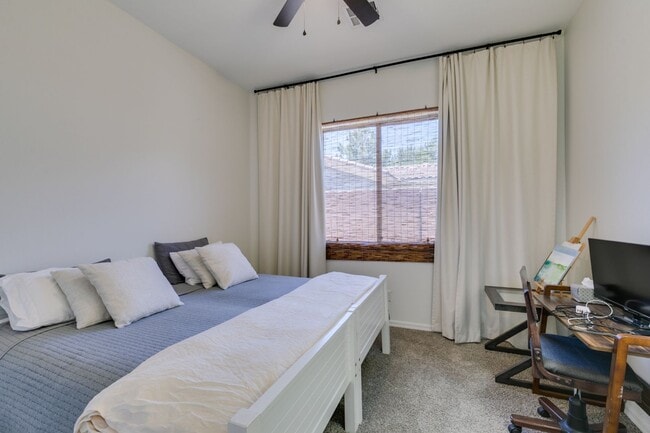 Building Photo - Elegant 3Bedroom/2.5Bath Furnished Home with Casita in Anthem Country Club