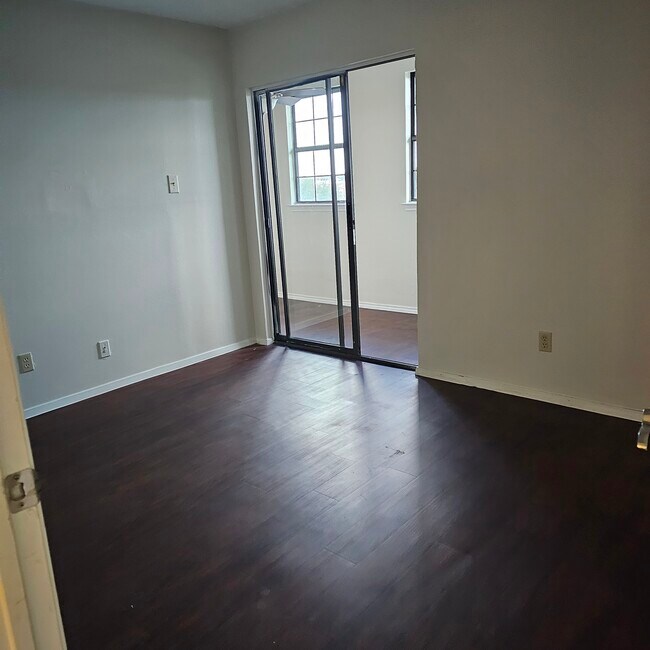 Building Photo - 11450 Audelia Rd