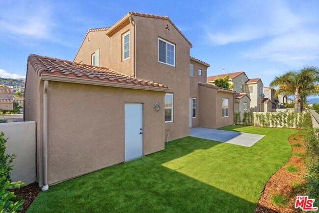 Building Photo - 20140 Pienza Ln