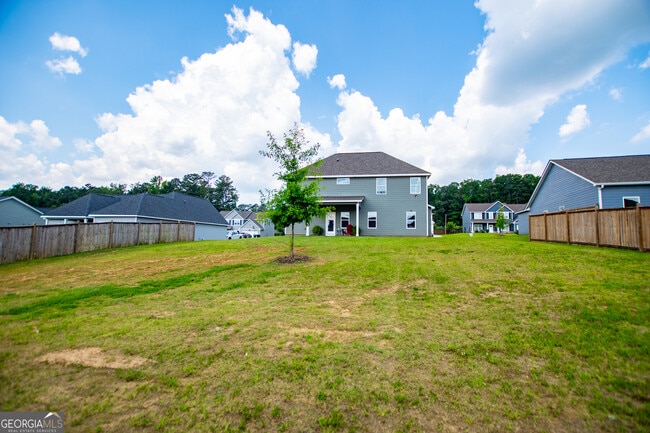 Building Photo - 132 Springwood Dr