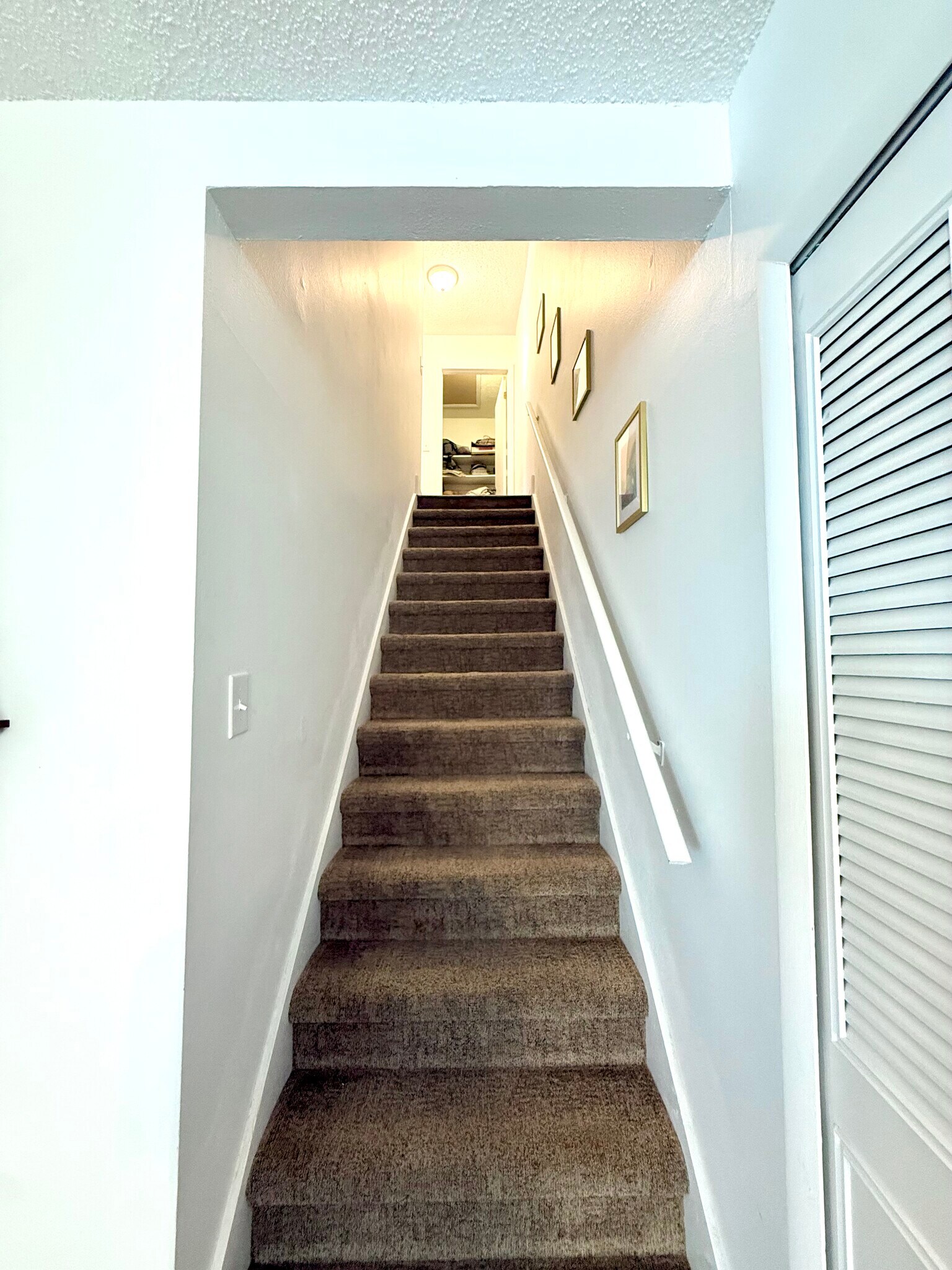 Building Photo - 11801 Foxrun Ln