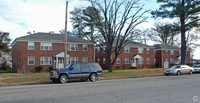 Primary Photo - Wakefield Terrace Apartments