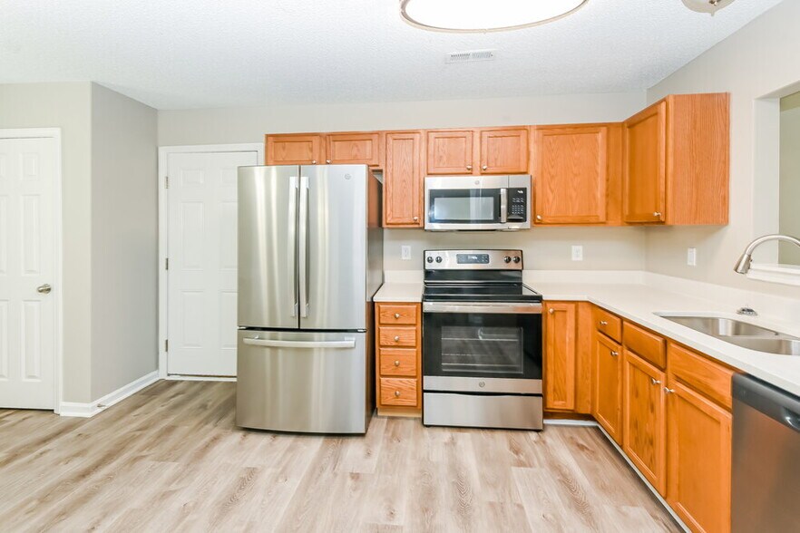 Building Photo - 3530 Joel Turner Dr