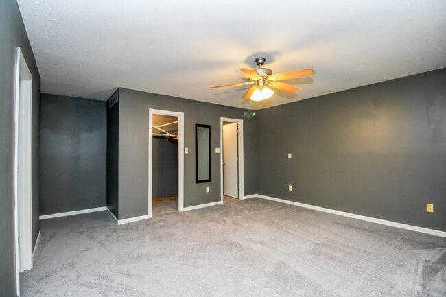 Building Photo - Beautiful Single Family Home located in South Columbia