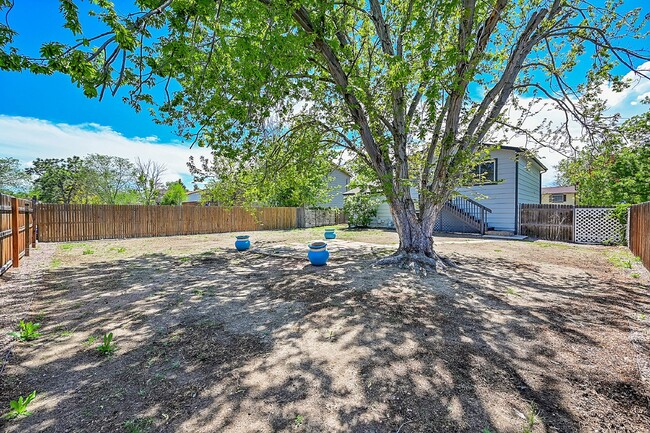 Building Photo - $2,100.00 - 3 Bed,1.5 Bath, Single Family ...