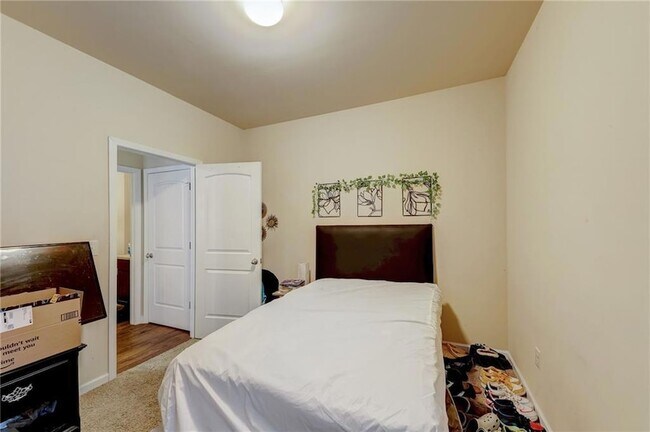 Building Photo - 602 Dodson Lake Ct