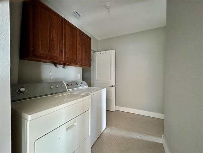 Building Photo - 148 174th Terrace E