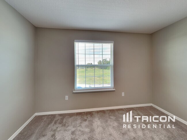 Building Photo - 1226 Salisbury Dr