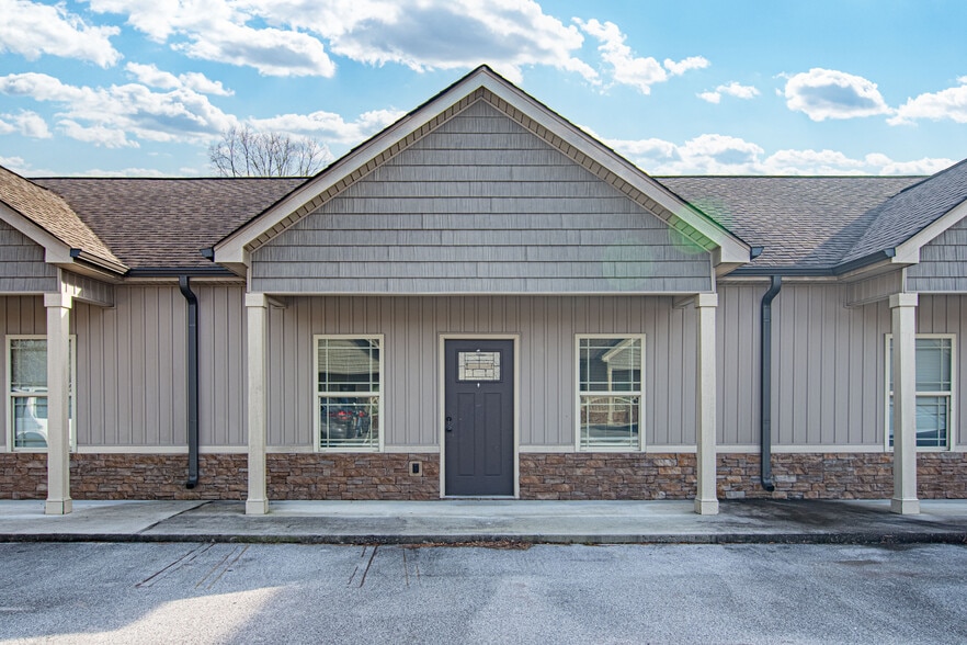 Building Photo - 79 Rawlings Ln
