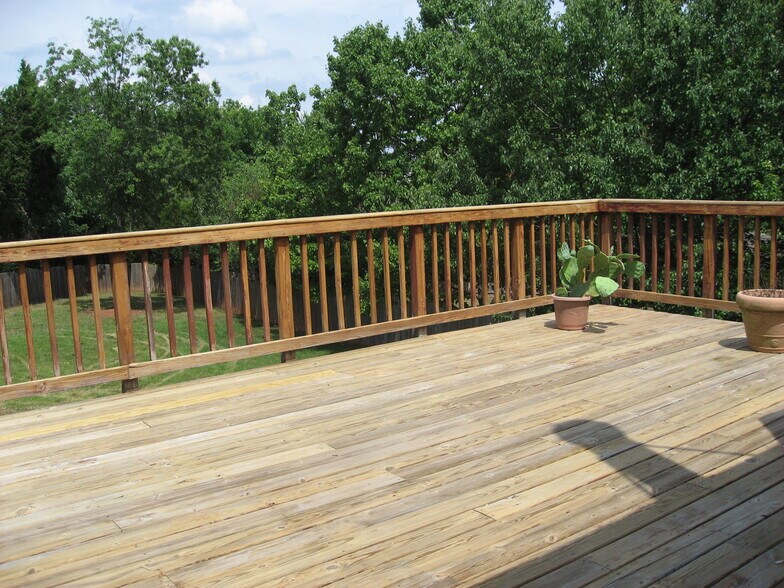 Building Photo - 8626 Ambrose Ct