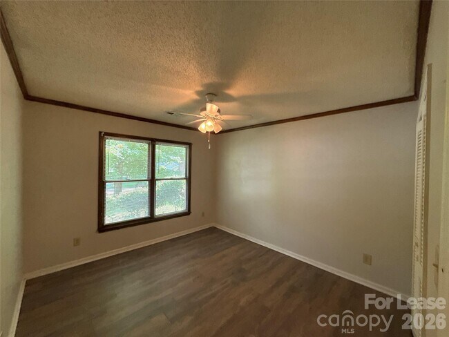 Building Photo - 7638 Campbell Creek Ln