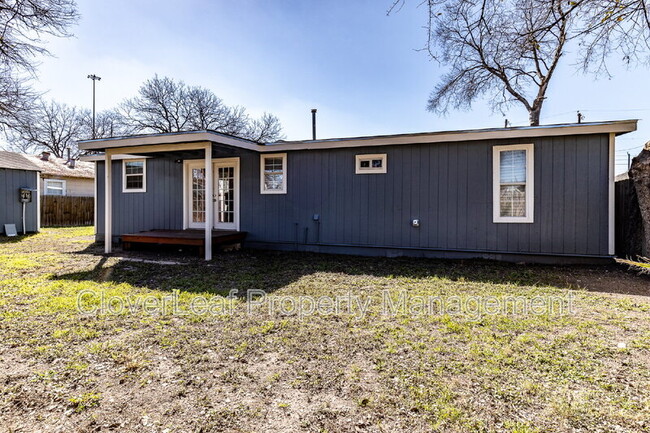 Building Photo - 161 Carle Ave