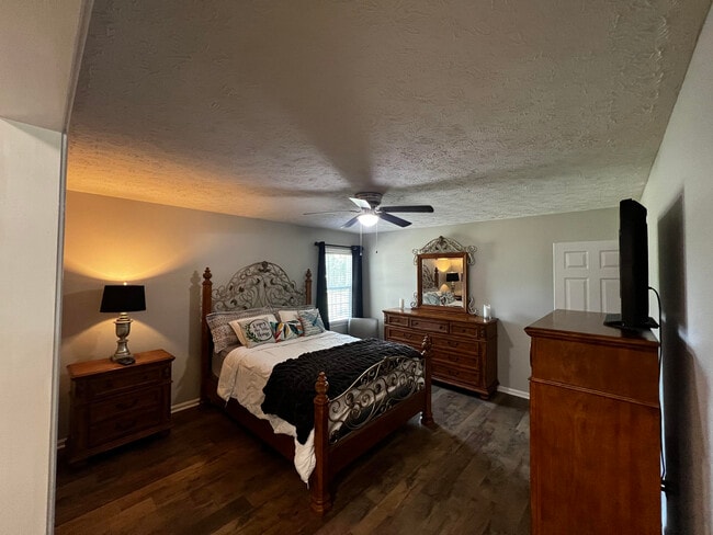 Building Photo - 3714 Cozy Ct