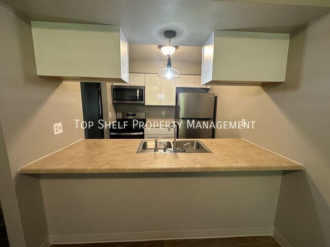 Building Photo - 1330 Williams St