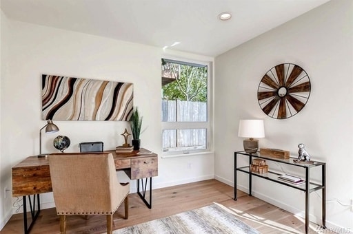 Building Photo - Stunning 2 Bedroom Modern Townhouse in Magnolia, Available Now!