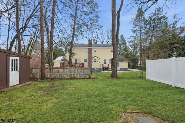 Building Photo - 92 George St