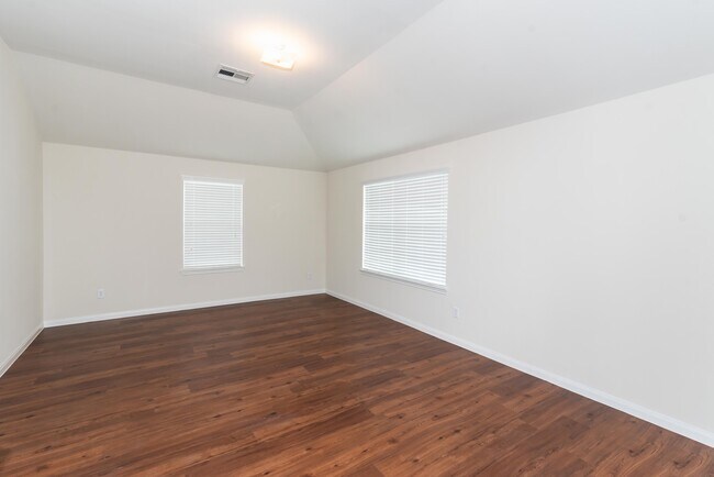 Building Photo - 16 Leisure Shore Ct