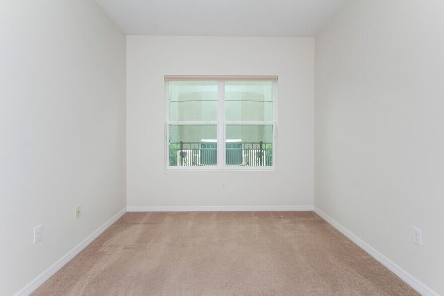 Building Photo - 8843 39th St Cir E