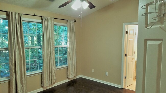 Master Bedroom - 4645 Valais Ct