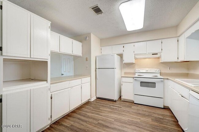 Building Photo - 306 Sukoshi Dr