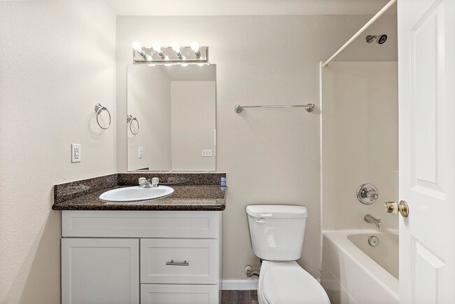 Building Photo - Invest LLC 4330